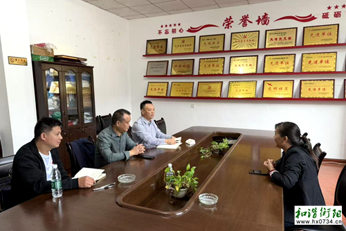 祁东县委社会工作部调研洪桥街道社区治理工作