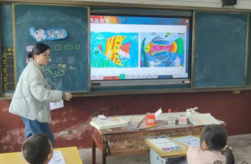 国庆完小成功举办全片青年教师教学比武