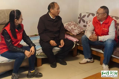 祁东“帮帮团”助力武汉周女士与父亲“云庆生”