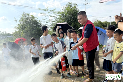 公益村：村校联动齐宣教，消防防溺共护航