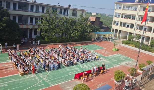 真塘完小举行2026年秋季学期开学典礼