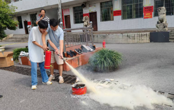 蓬源中学:以练筑防,防患未“燃”